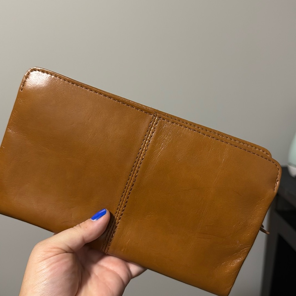 Wallet clutch